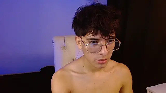noah_millerx webcam