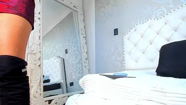 LilithBoneth webcam