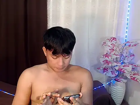 kingdomcum96 webcam