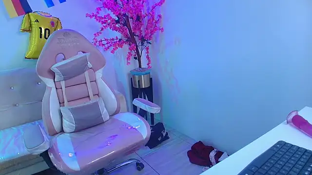 Alice_chester webcam