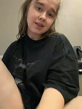 HornyGirlH