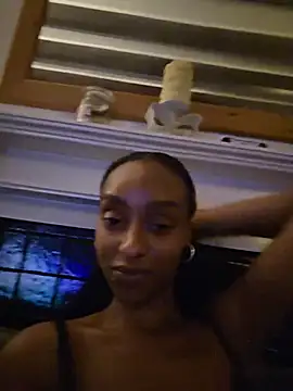 Hazel_Dollxx webcam