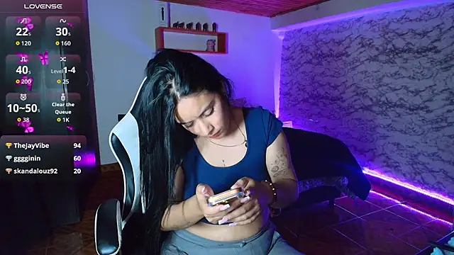 Camila_IRoose webcam