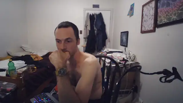 JohnnyMoves live cam on StripChat