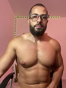 magnumchris live cam on StripChat