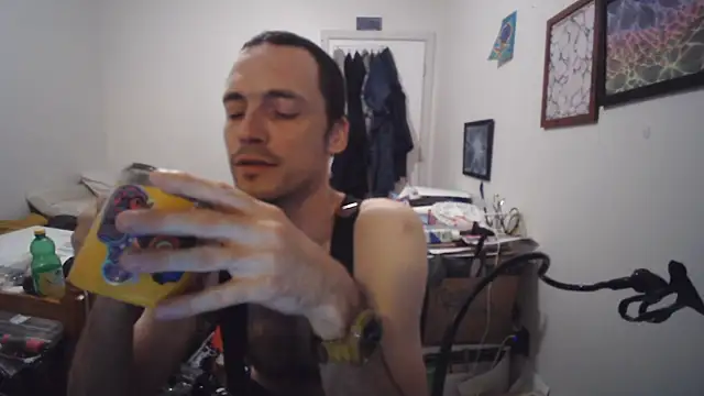 JohnnyMoves live sex cam