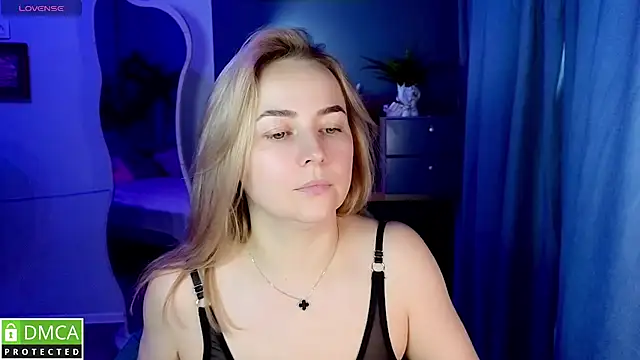 mira_mermayd - Mira_Mermayd's free webcam - UK Sex Cams