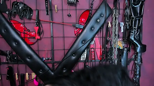 sadistic_aradia webcam