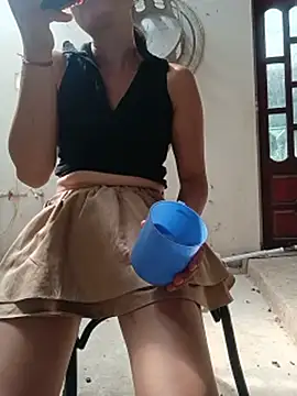 Linda-yiyi webcam