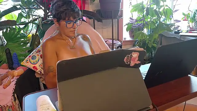 kinkycanner webcam
