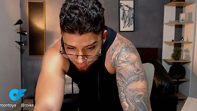 Mike_montoya01 webcam