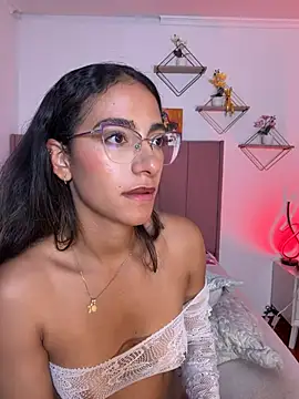elegant__rouse webcam