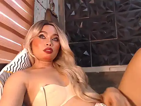 JUSA_suckableCOCK69 webcam