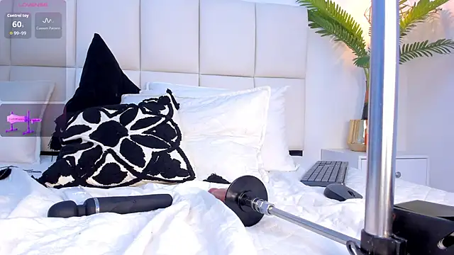 Megan_Brunette2 webcam