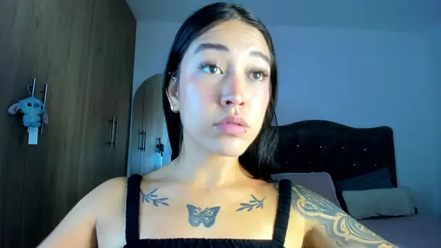 mia_adamsxx webcam