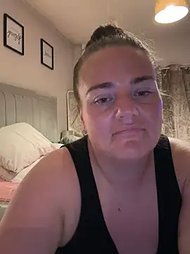 Bustygem_ webcam