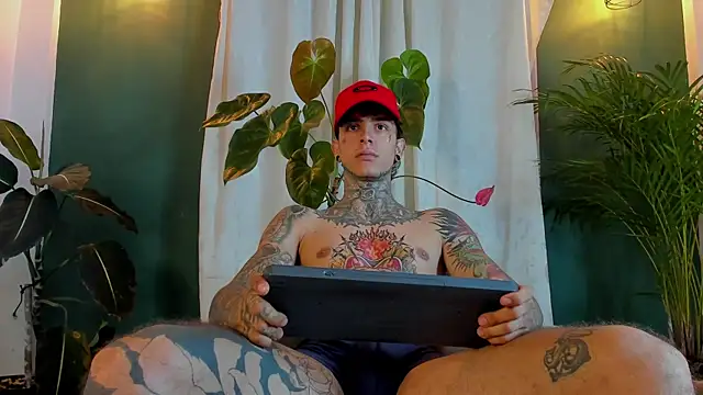 Aron_ford live cam on StripChat