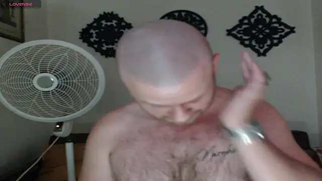 TONY_WHITE_7 webcam