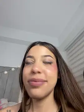 Danisaenz__ webcam