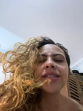 Chloe_Leaozinho webcam