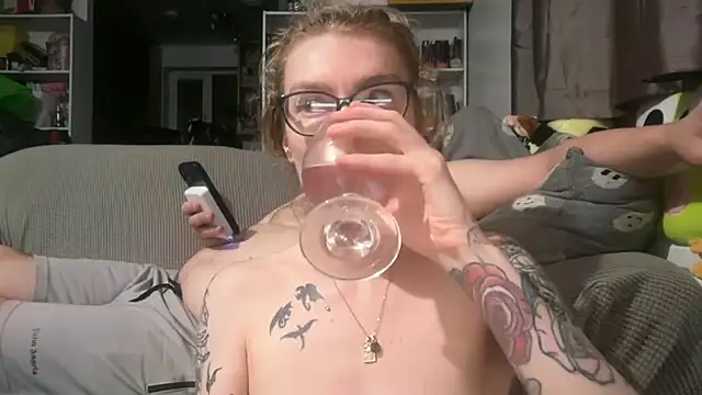 harleyblair (Ask my age) - get me naked