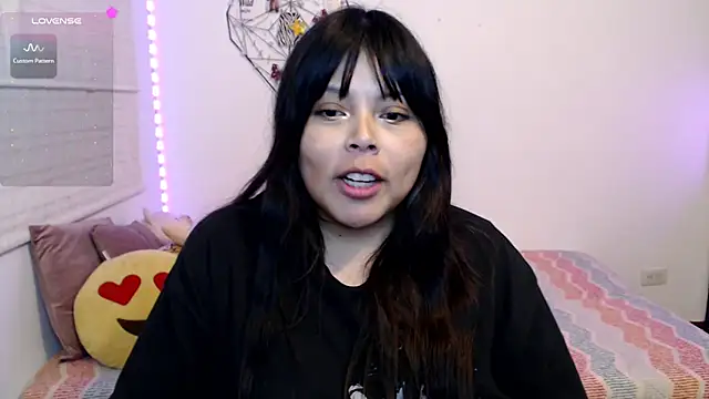 EllieMoonX webcam