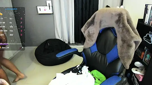 Charlott__V webcam