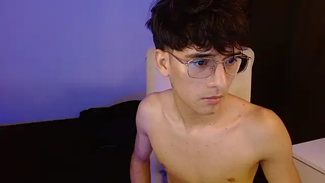noah_millerx webcam