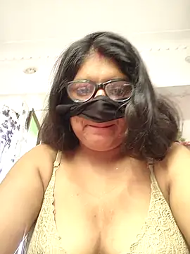Funcouple0069 webcam