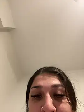 treasurebabii webcam