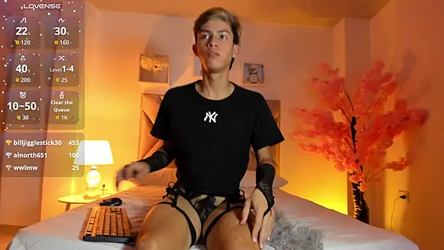 baby_noahtt (M twink) - SEXY DANCE