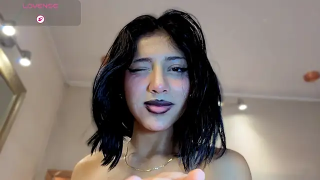 Dark_Monserrat18 webcam
