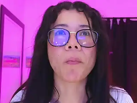 missdaki__ webcam