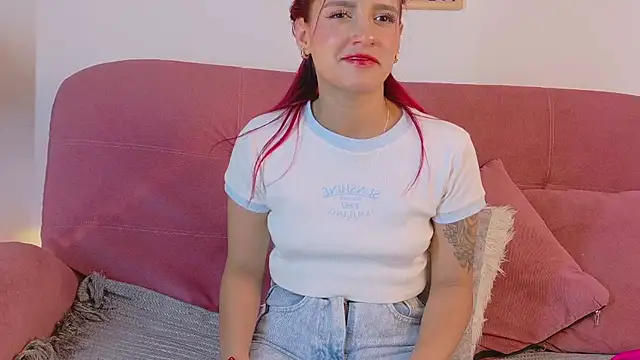 Karina2Smith webcam