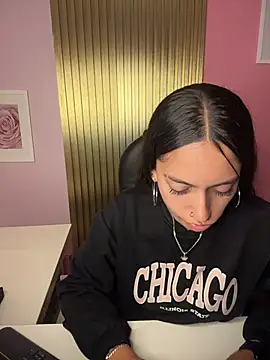 DulceLatinaxo webcam