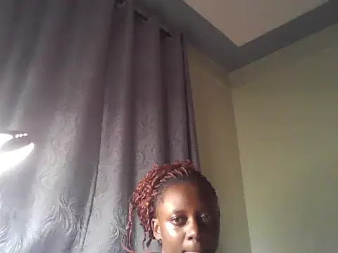 Smalltittsbigass webcam