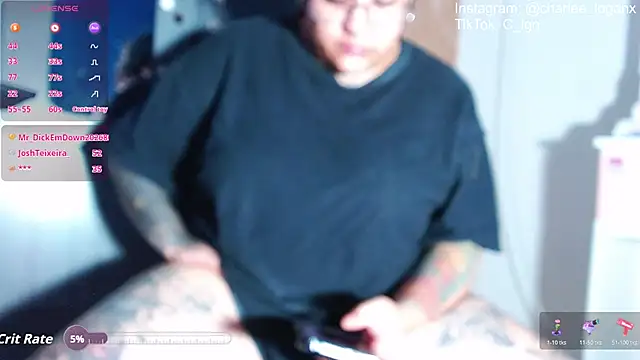 Techno_420_ webcam