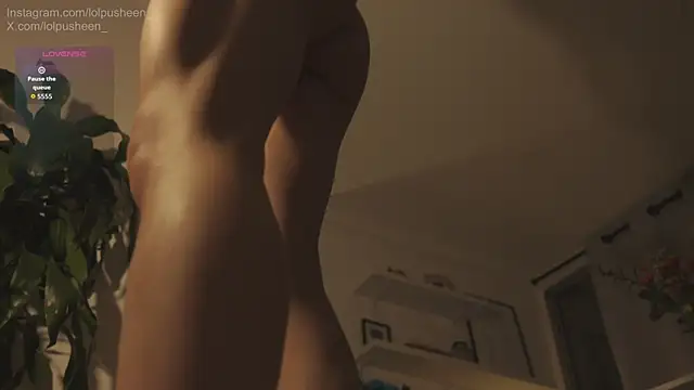 JulietteDee webcam