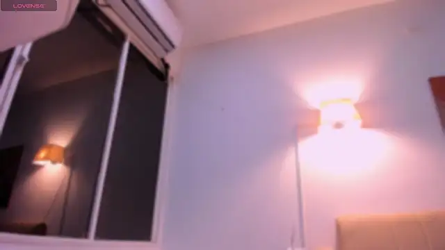 nyx_velvet webcam