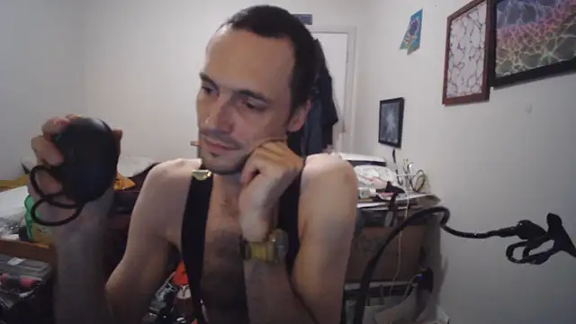 JohnnyMoves webcam