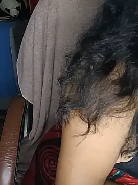 Kritika_21 live cam on StripChat