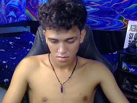 hugekenbigcock webcam