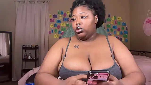 Chocolatebunnyxx96 webcam