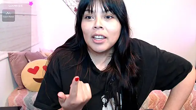 EllieMoonX webcam