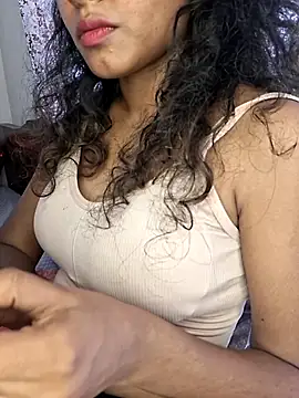 Akni_ live cam on StripChat