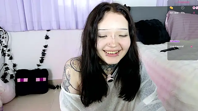 Lein_Bone live cam on StripChat