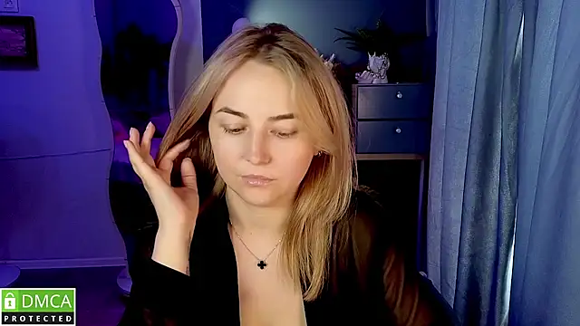 Mira_Mermayd webcam