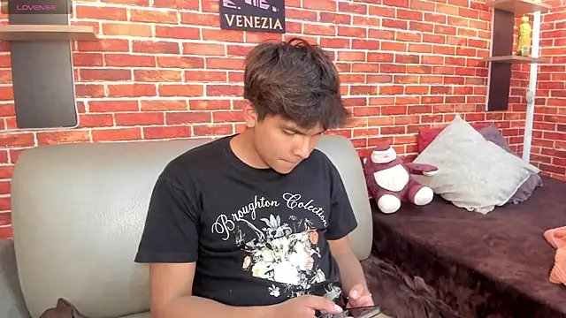 Thiago_Kozak webcam