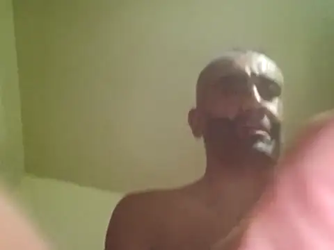 LA_guy_host webcam