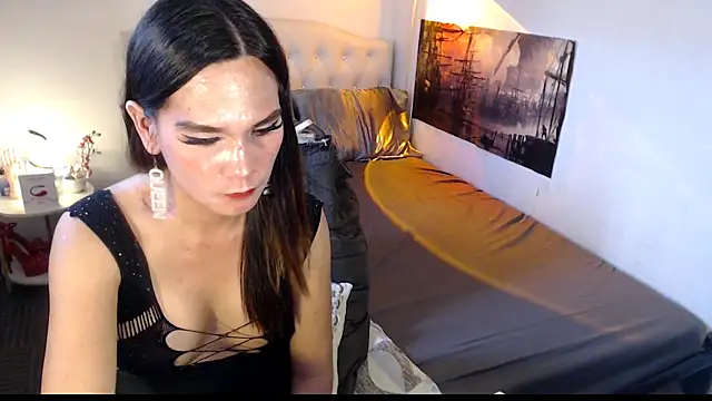 NinaDOM4CUM webcam